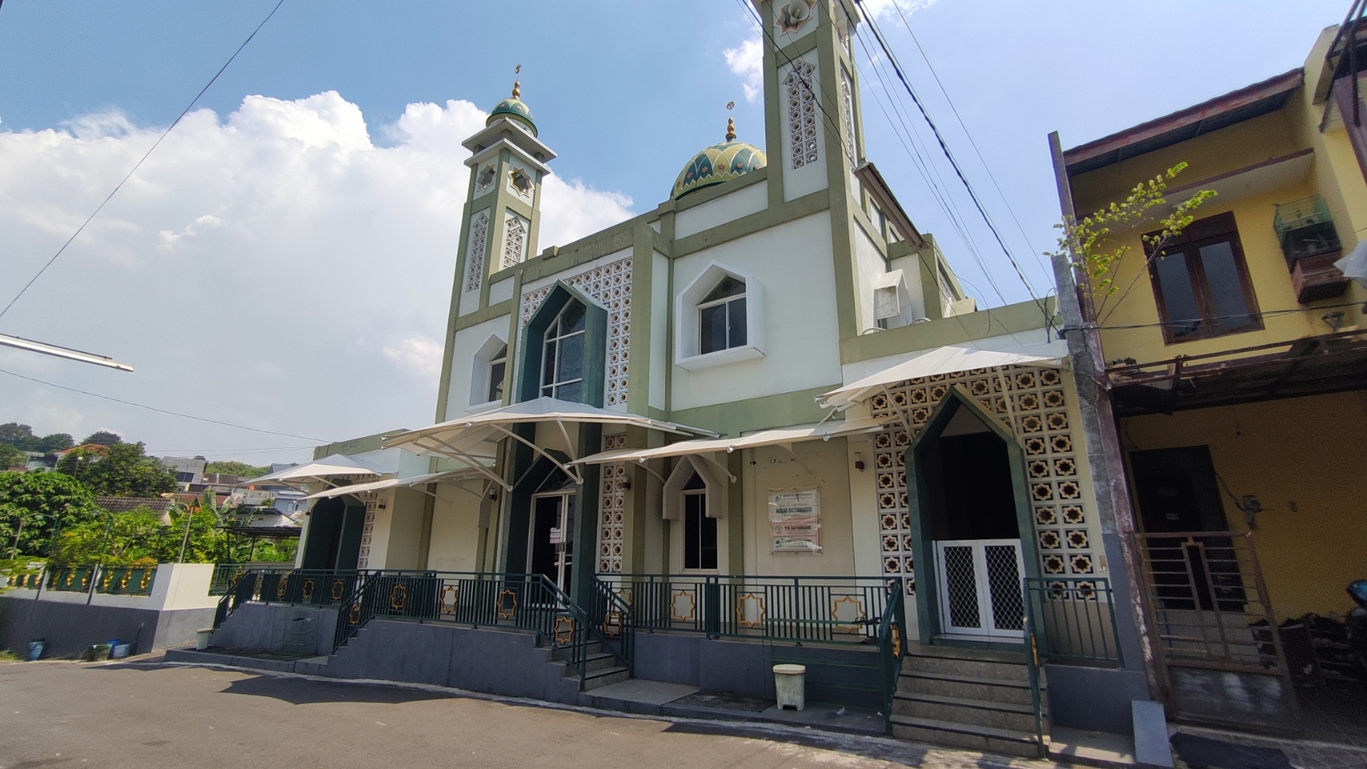 Masjid Baiturrahiim