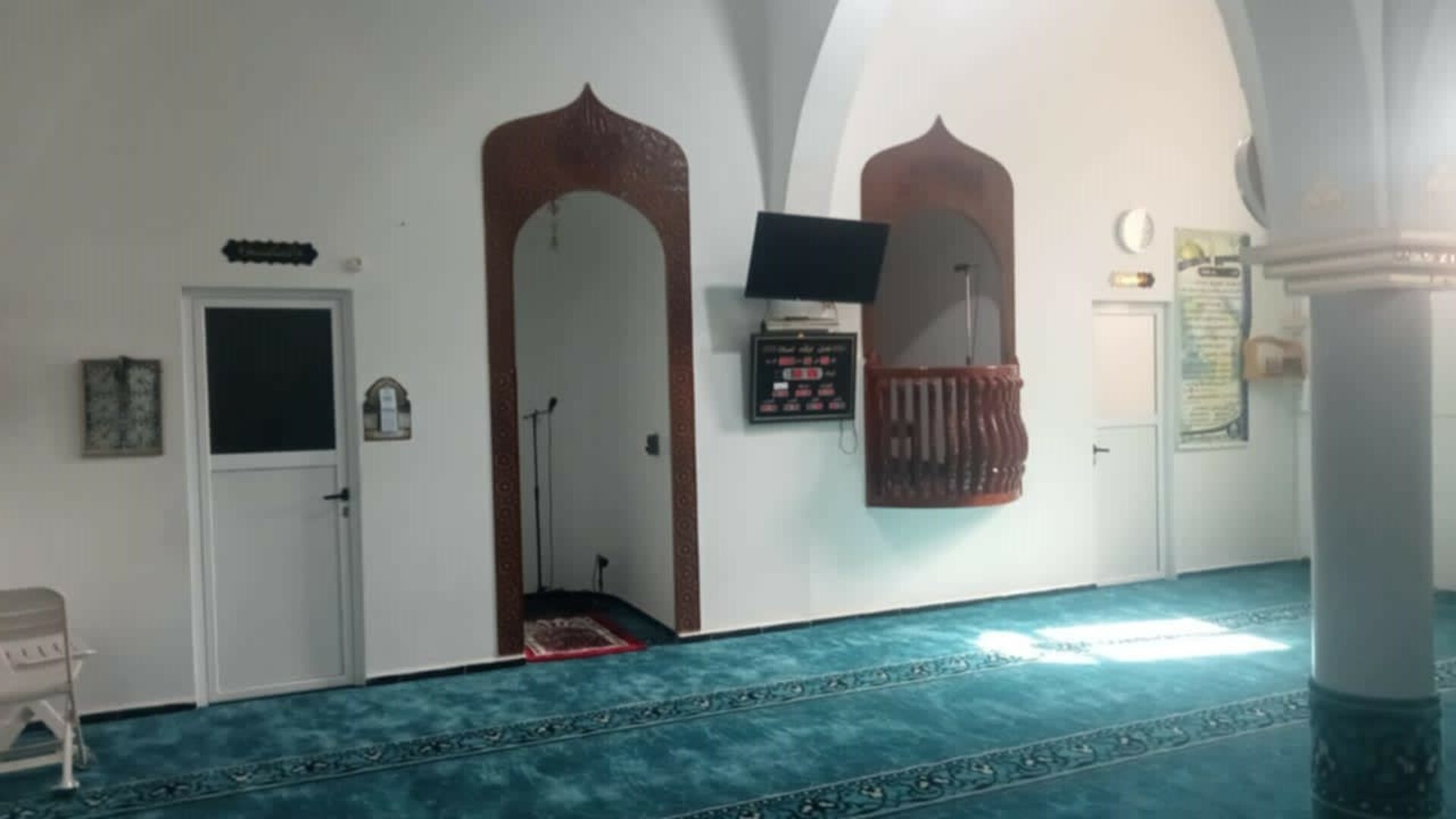 مسجد حي سيدي عبد الرحمان