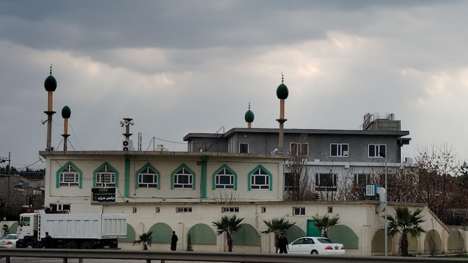 مزگەوتی دەروازە لە زەڕایەن