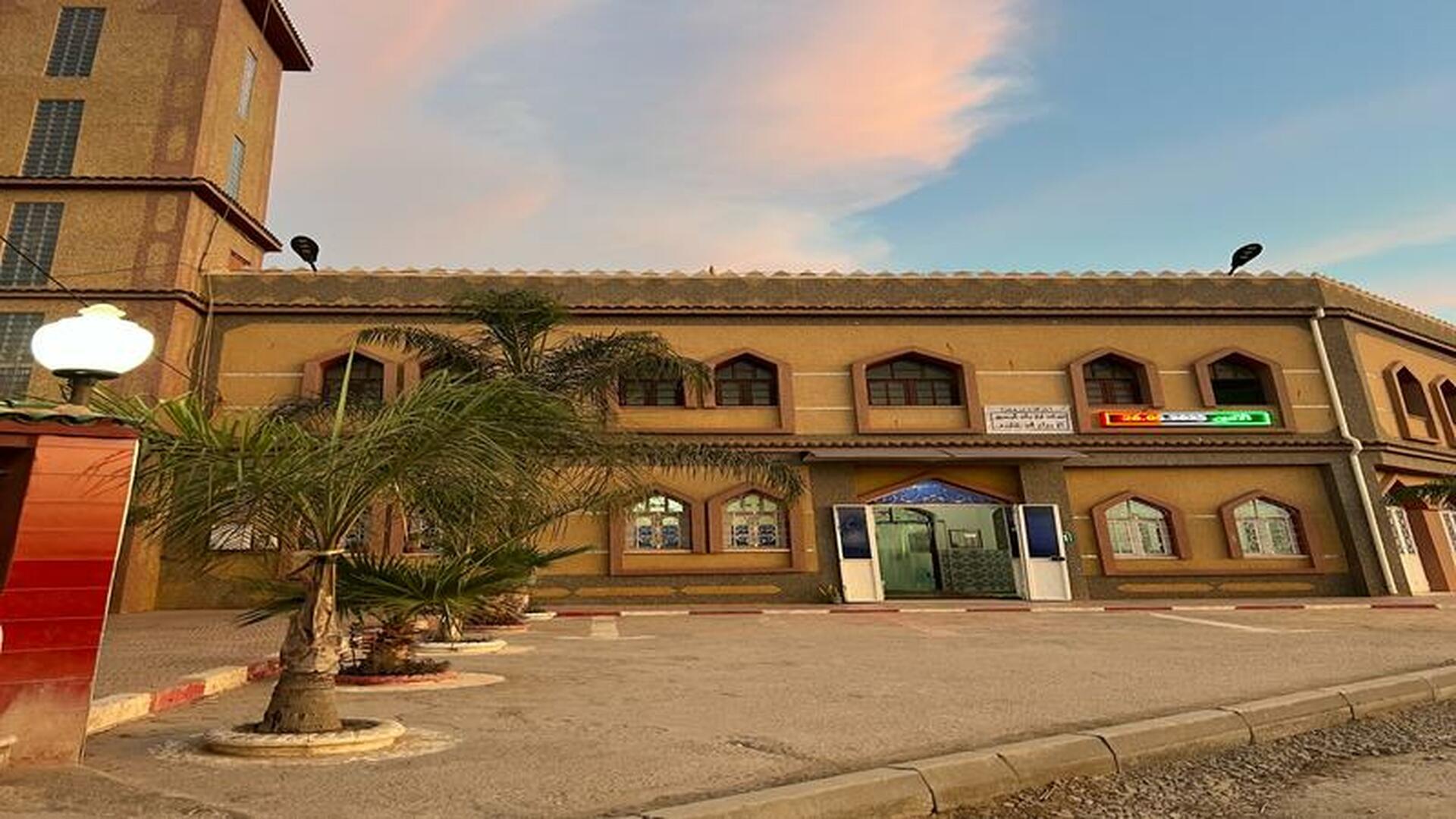 مسجد أبو بكر الصديق -ذراع العز