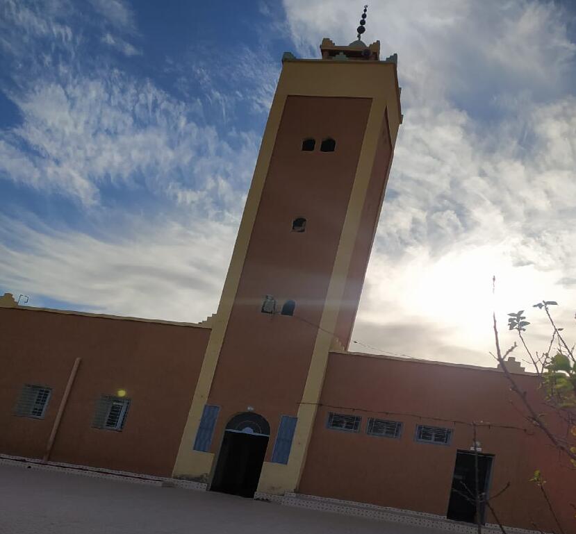 مسجد قطع ملعب