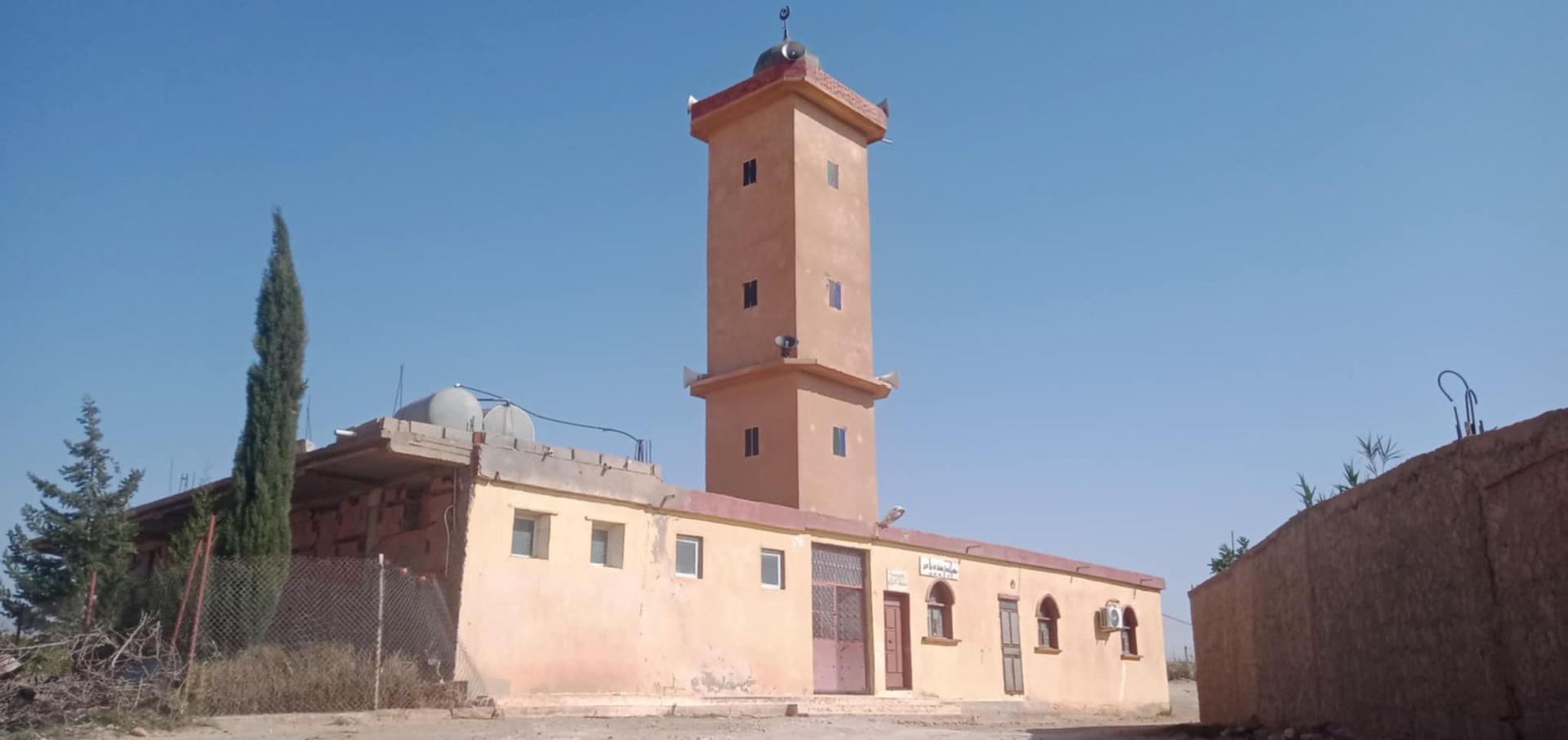 مسجد عقبة بن نافع عين التوتة