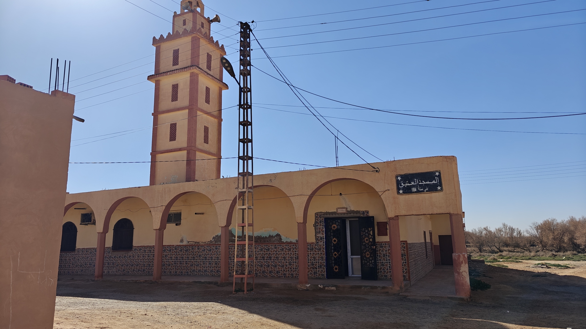 مسجد العتيق - الخيثر