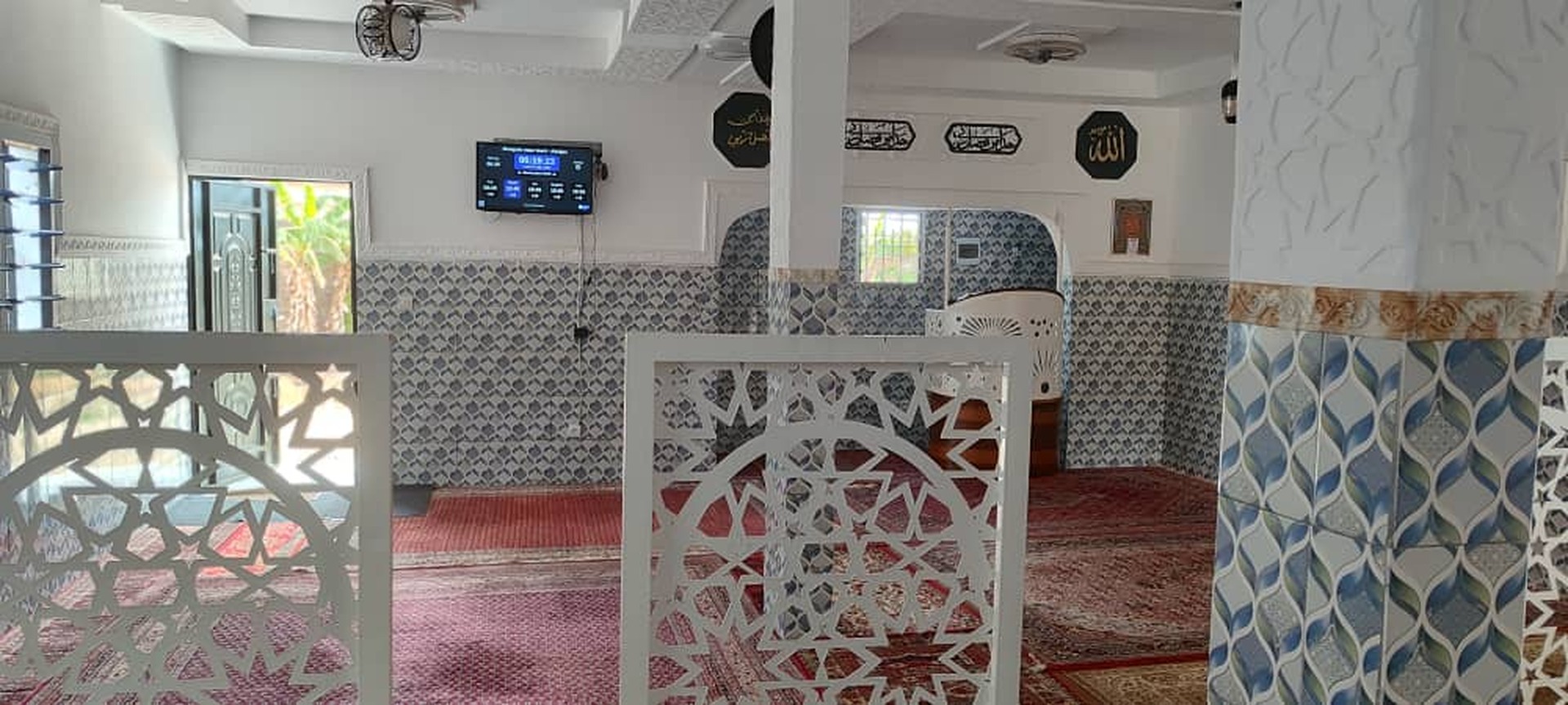 Mosquée noun touré