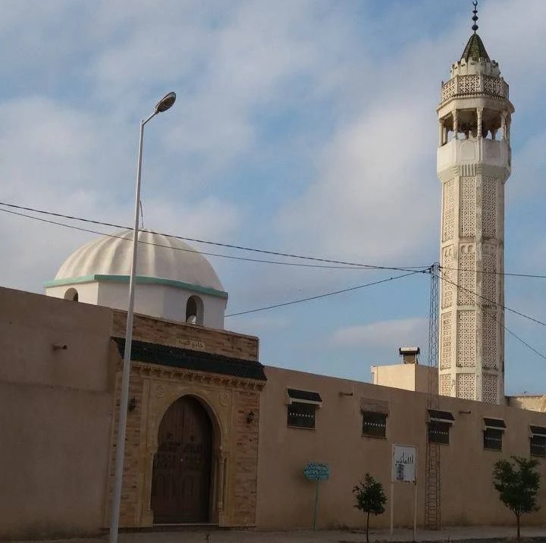 جامع الرحمة المقرن