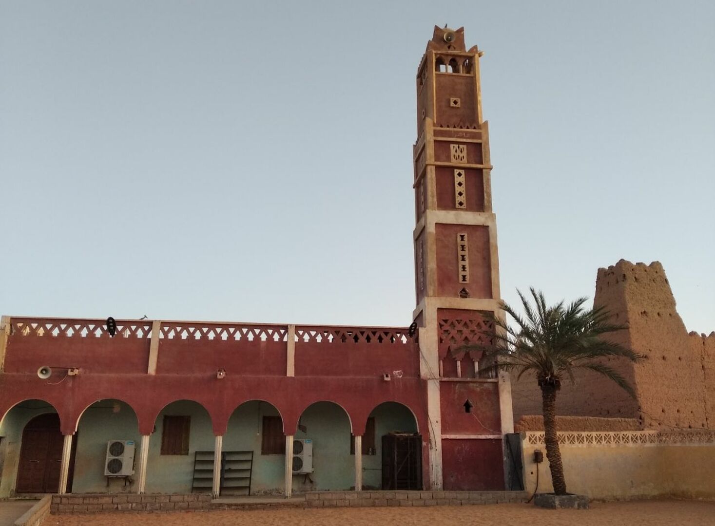 مسجد عبد الله بن جعفر تيلولين